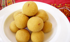 Besan Ladoo - Jaswant Sweets